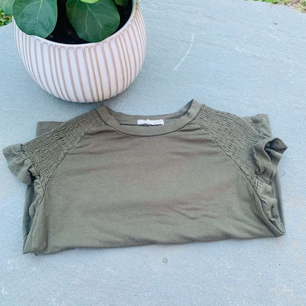 Copper Key shirt; size M; olive color